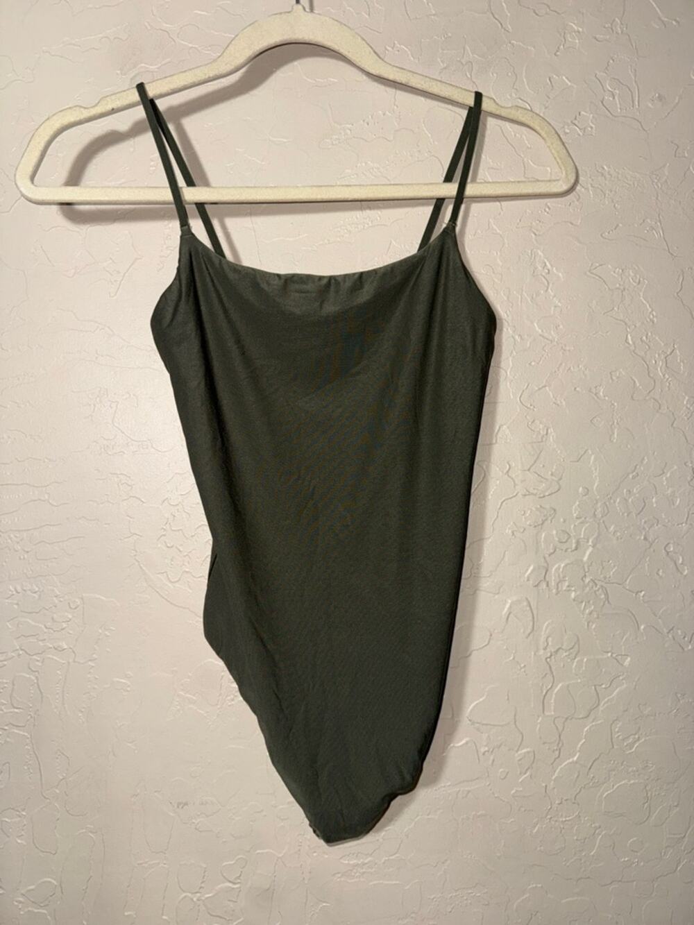 Aerie smoothz thong style bodysuit olive green size small